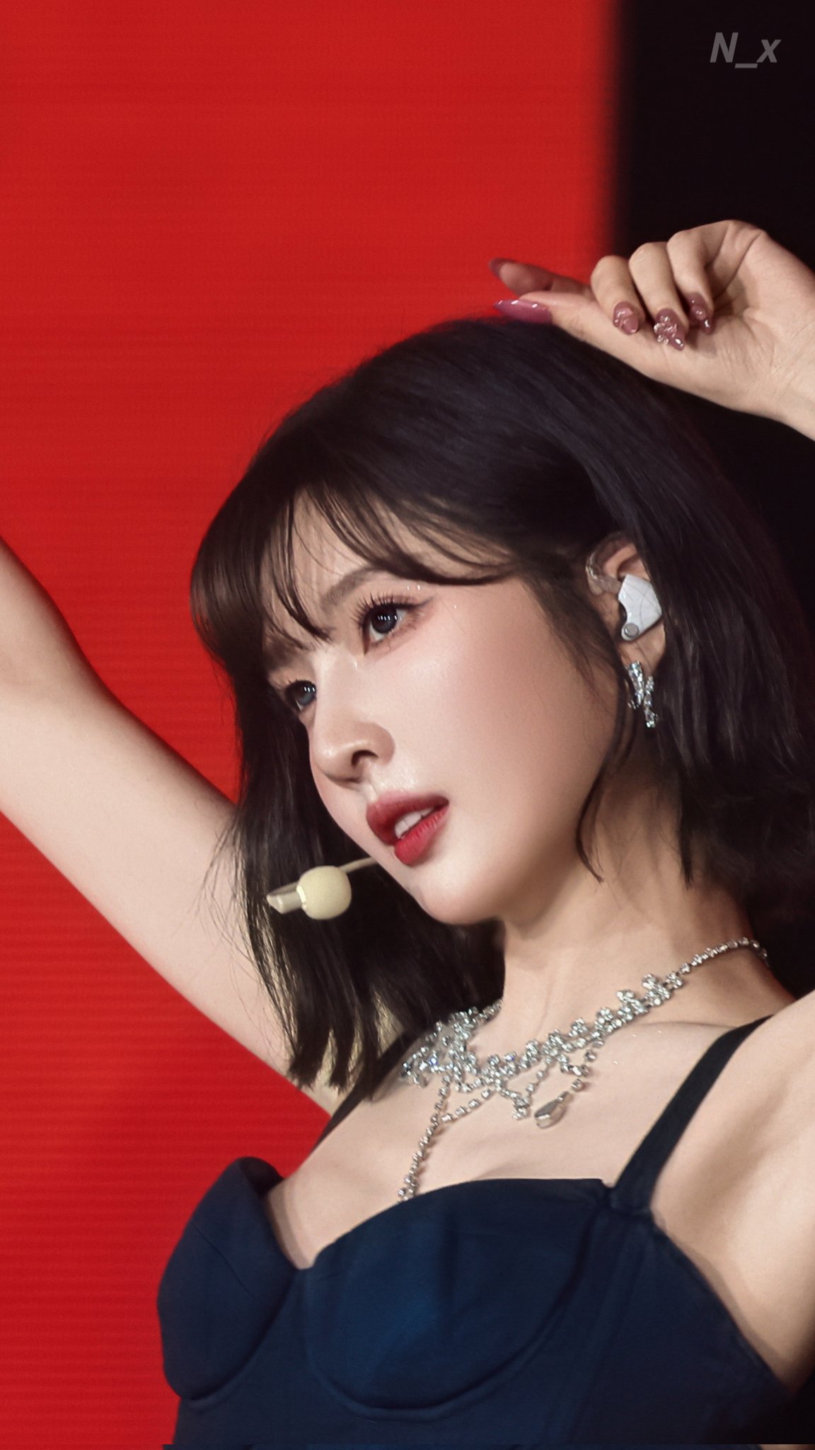 레드벨벳 조이 검정 끈란제리룩 윗슴골 야드랑이 1장 - 방콕