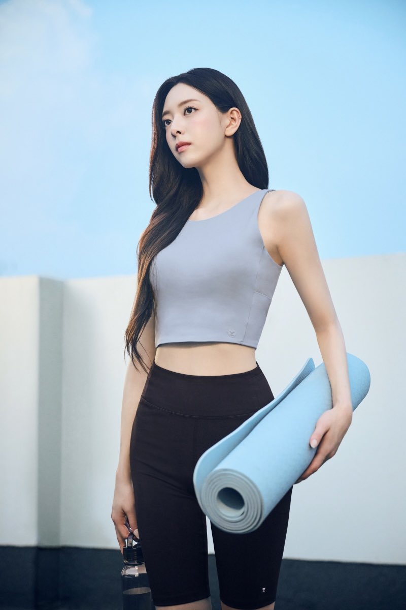 있지 유나 다이나핏 운동복 슬림한 레깅스 Y존 골반 몸매