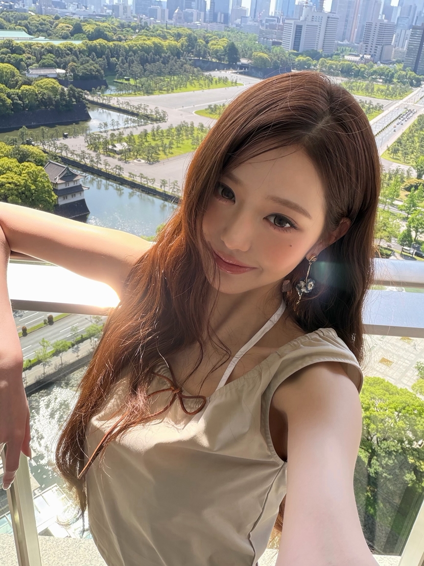 복부 배꼽을 드러낸 장원영 미우미우 코튼 팬티 착장 정보 (2)